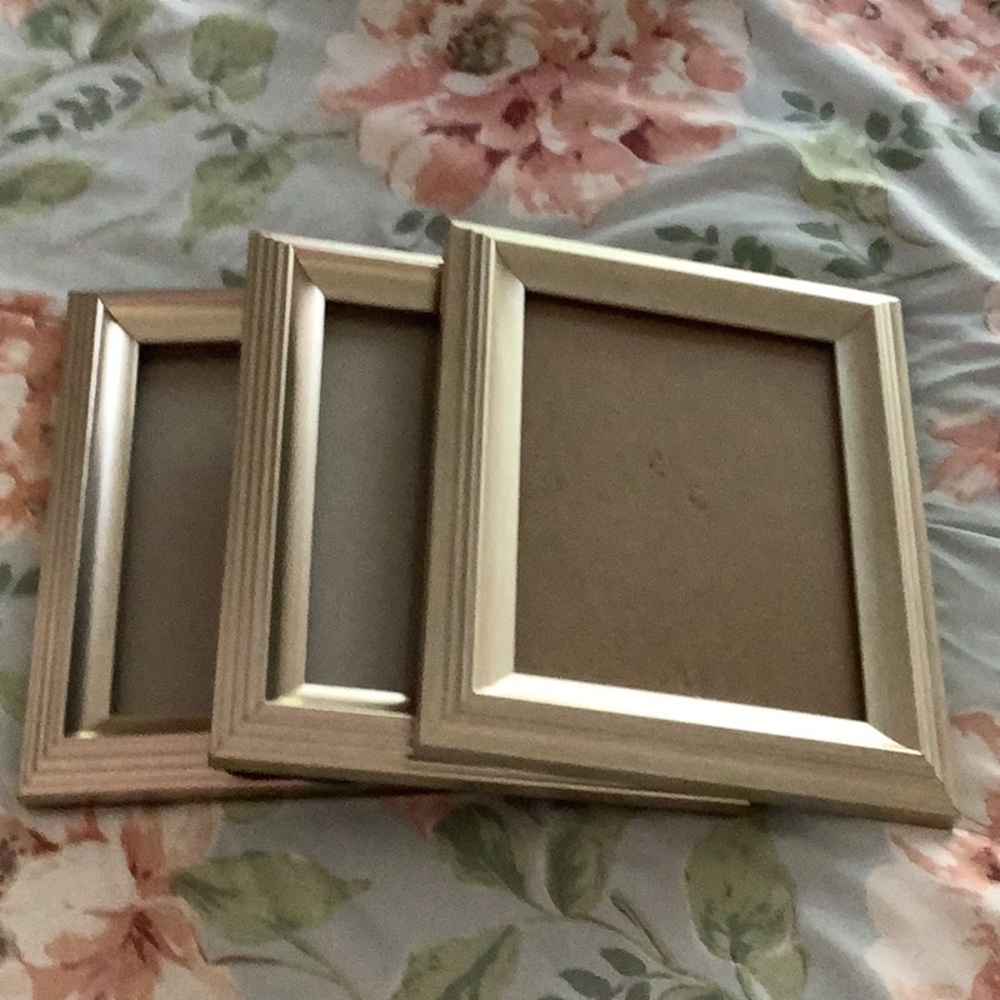 Picture frame silver 5 x 7 stand up or hang set up three
